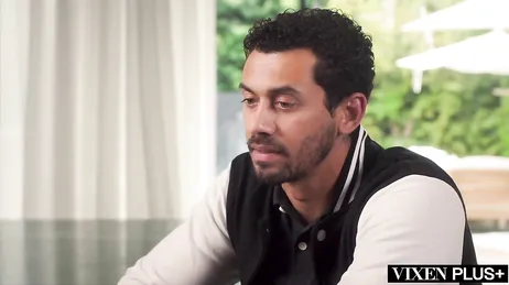 Licking the fat pussy of the horny married neighbor nonstop...!!