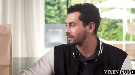 Licking the fat pussy of the horny married neighbor nonstop...!!