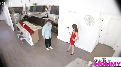 Der Lieferant hat einen riesigen Penis, ich frage mich, ob er ihn mir eine Weile reinstecken will...