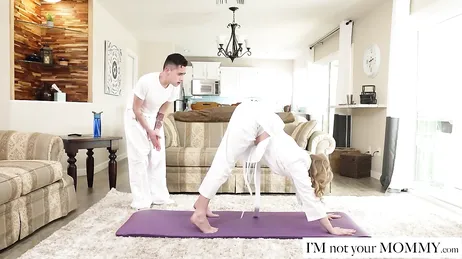 Mein reifer Judo-Lehrer gibt mir einen richtig harten Schwanz...