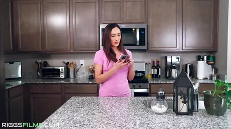 Mamá hoy tiene invitados, hoy la comida la hará ella .., que rica, no?