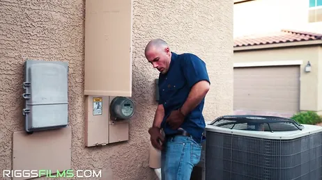 La procace Danae Mari fa sesso dal vivo nella sua chat porno XXX gratuita