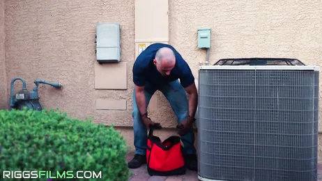 La procace Danae Mari fa sesso dal vivo nella sua chat porno XXX gratuita