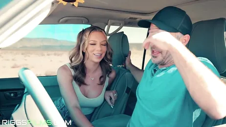 Certo che puoi fare due cose contemporaneamente: scopare, fare sesso e prendere il sole!