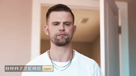 Wow, du har en fin rumpa, mamma! Inte konstigt att alla vill knulla dig!