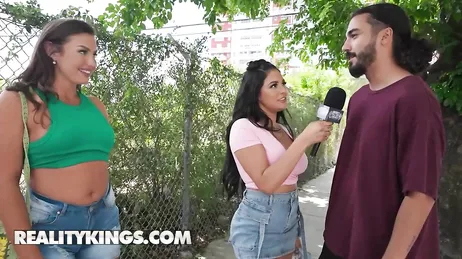 Eine Live-Fernsehshow endet mit echtem Live-Sex!!