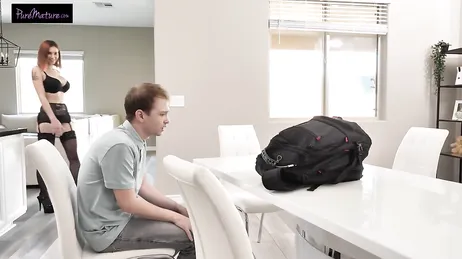 Un altro giorno mi sveglio incredibilmente arrapato, ho bisogno di essere scopato adesso!!