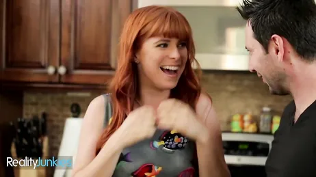 Jag har en snuskig trekant med min pojkvän och hans bästa vän.