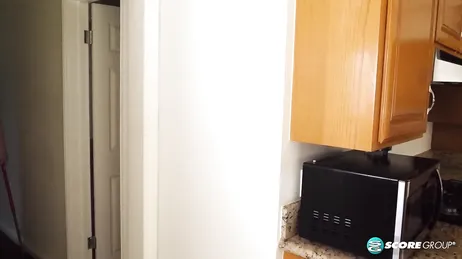 Para los años que tiene mamá sigue estando muy buena joder !!