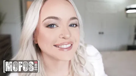 Alexis Kay nimmt alles in den Mund, was für ein Blowjob uns erwartet!!