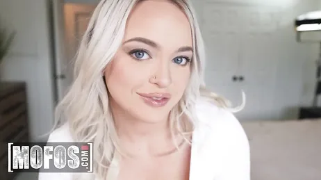 Alexis Kay nimmt alles in den Mund, was für ein Blowjob uns erwartet!!