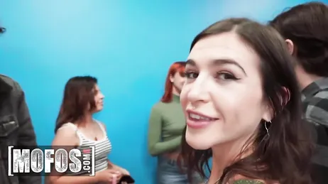 Zuzusehen, was während der Aufzeichnung einer Radiosendung passiert...