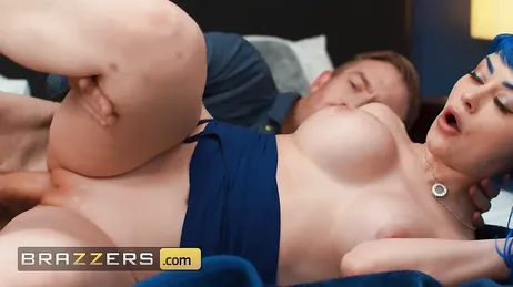 De Duitse Jewelz Blu is helemaal gek op gigantische piemels...!!