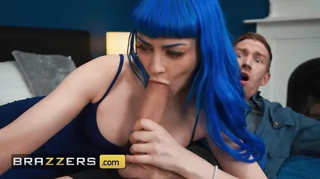 De Duitse Jewelz Blu is helemaal gek op gigantische piemels...!!