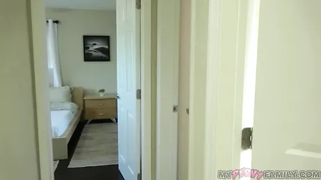 Wenn meine Mutter uns erwischt, bringt sie mich um... kostenloses Lesbenpornovideo!!