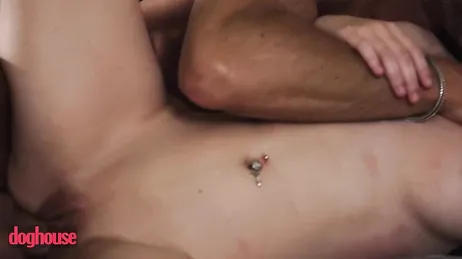 C'est la position préférée de la brune Selina Imai, putain, les amis !!