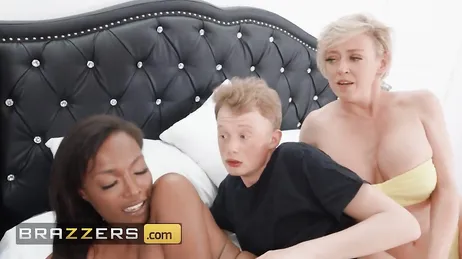Hijo, follar con dos mujeres maduras no va a ser mucho para ti ..?