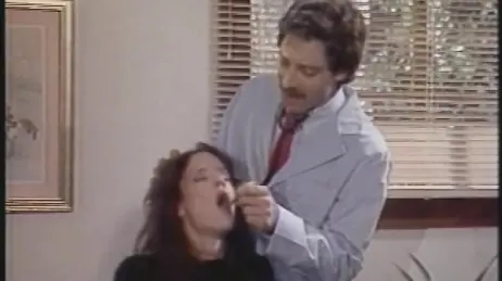 Vintage-Pornoszene aus den 80ern mit der heißen Aja