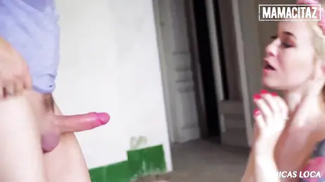 Der pralle Hintern und die köstlich rasierte Muschi der polnischen Blondine Misha Cross