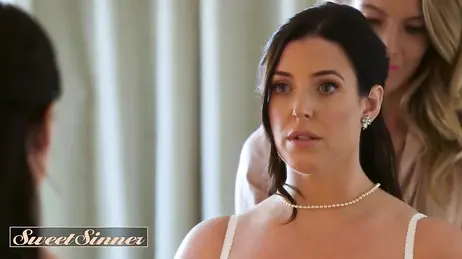 Esta es la cara de una zorrita que está a punto de ser infiel a su futuro esposo