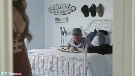 She's crazy about her stepson's big cock: she fucks him in secret